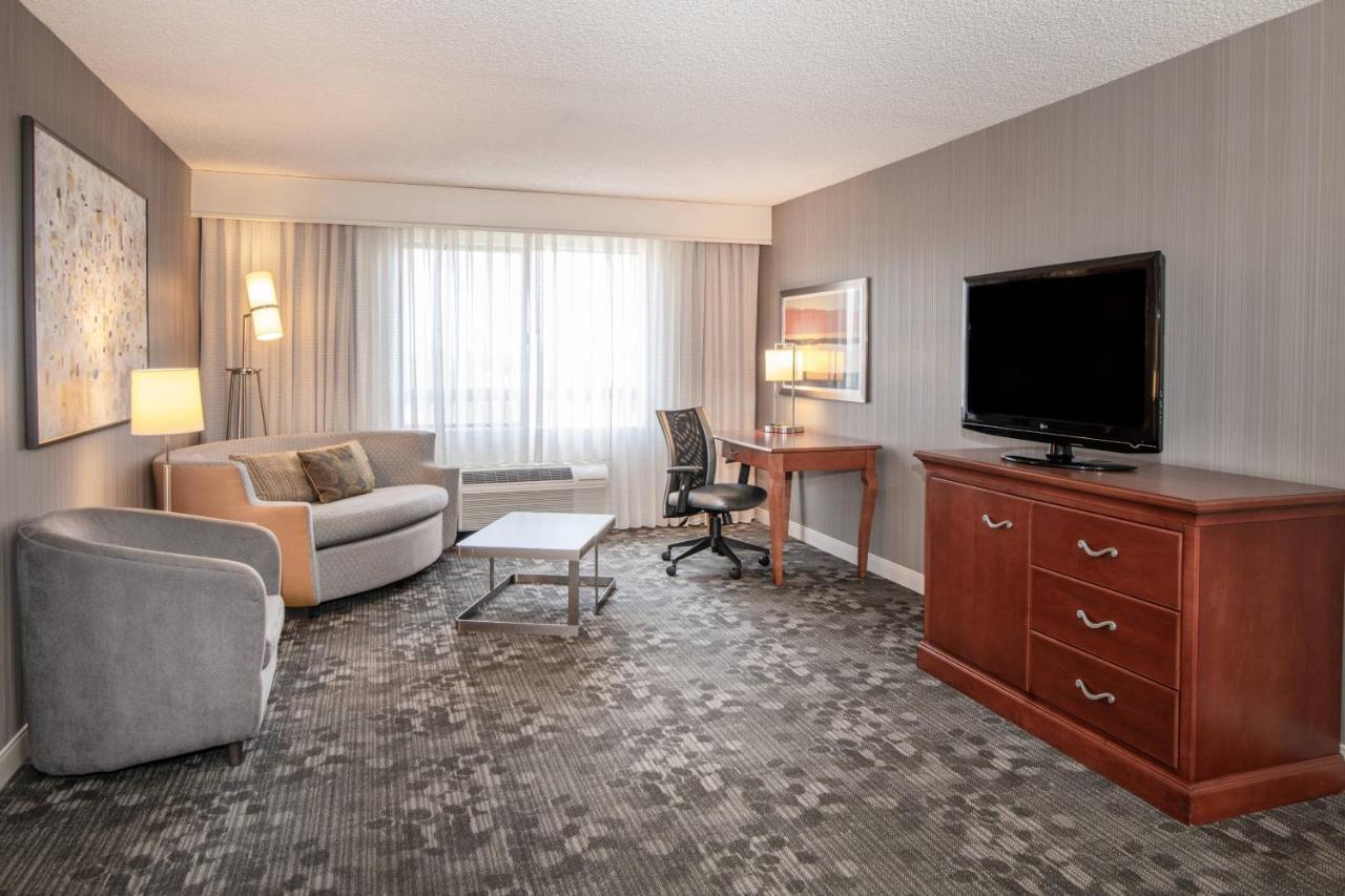 Courtyard By Marriott Newark Silicon Valley Exterior foto